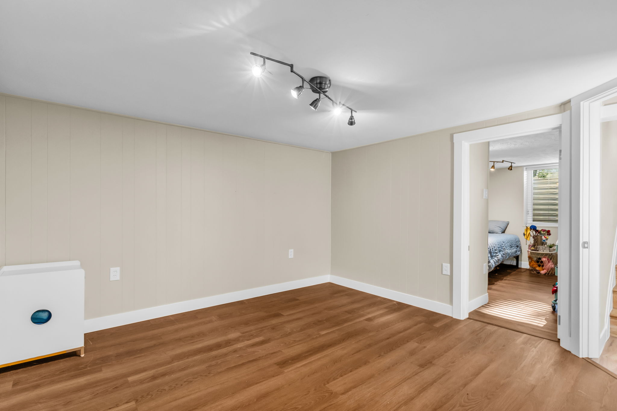 Basement-487 E 9th Ave, Salt Lake City, Utah 84103