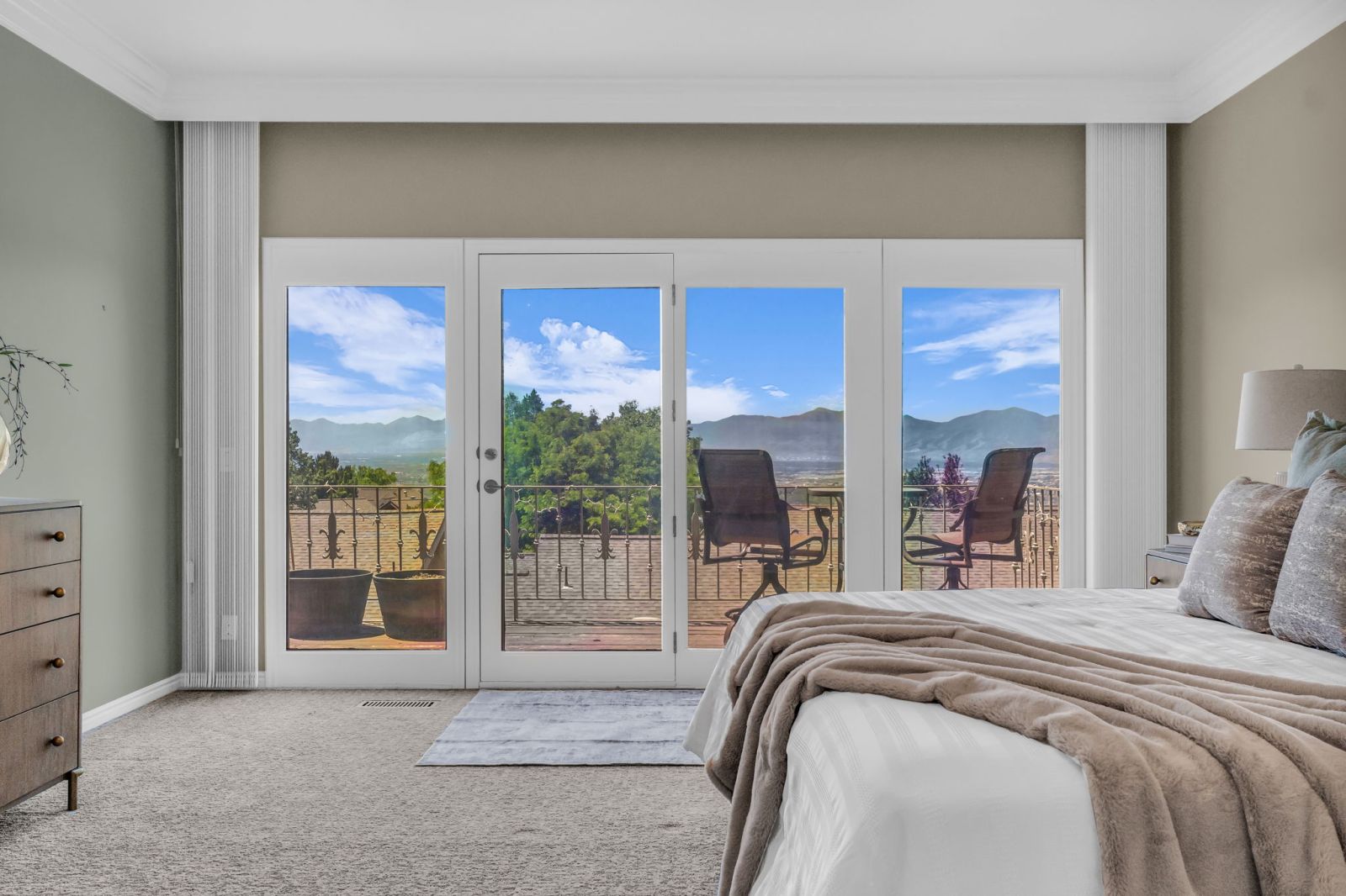 Bedroom View Photo of 811 Grandridge Dr, Salt Lake City, Utah 84103