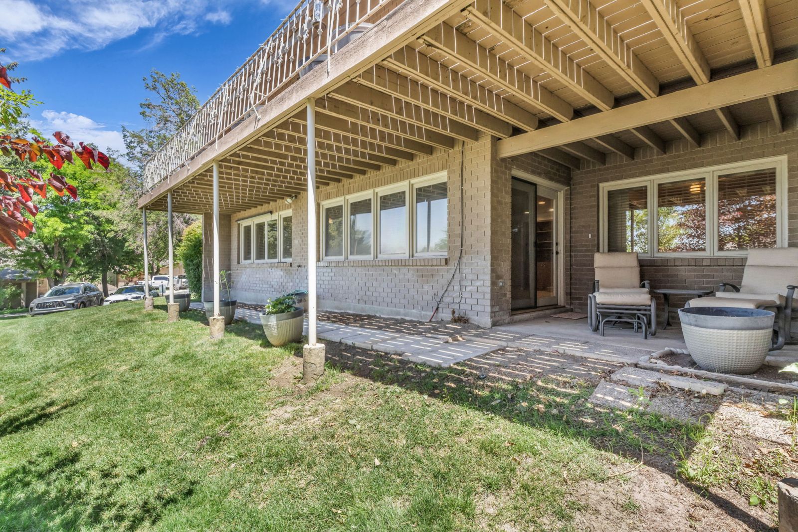 Backyard Photo of 811 Grandridge Dr, Salt Lake City, Utah 84103