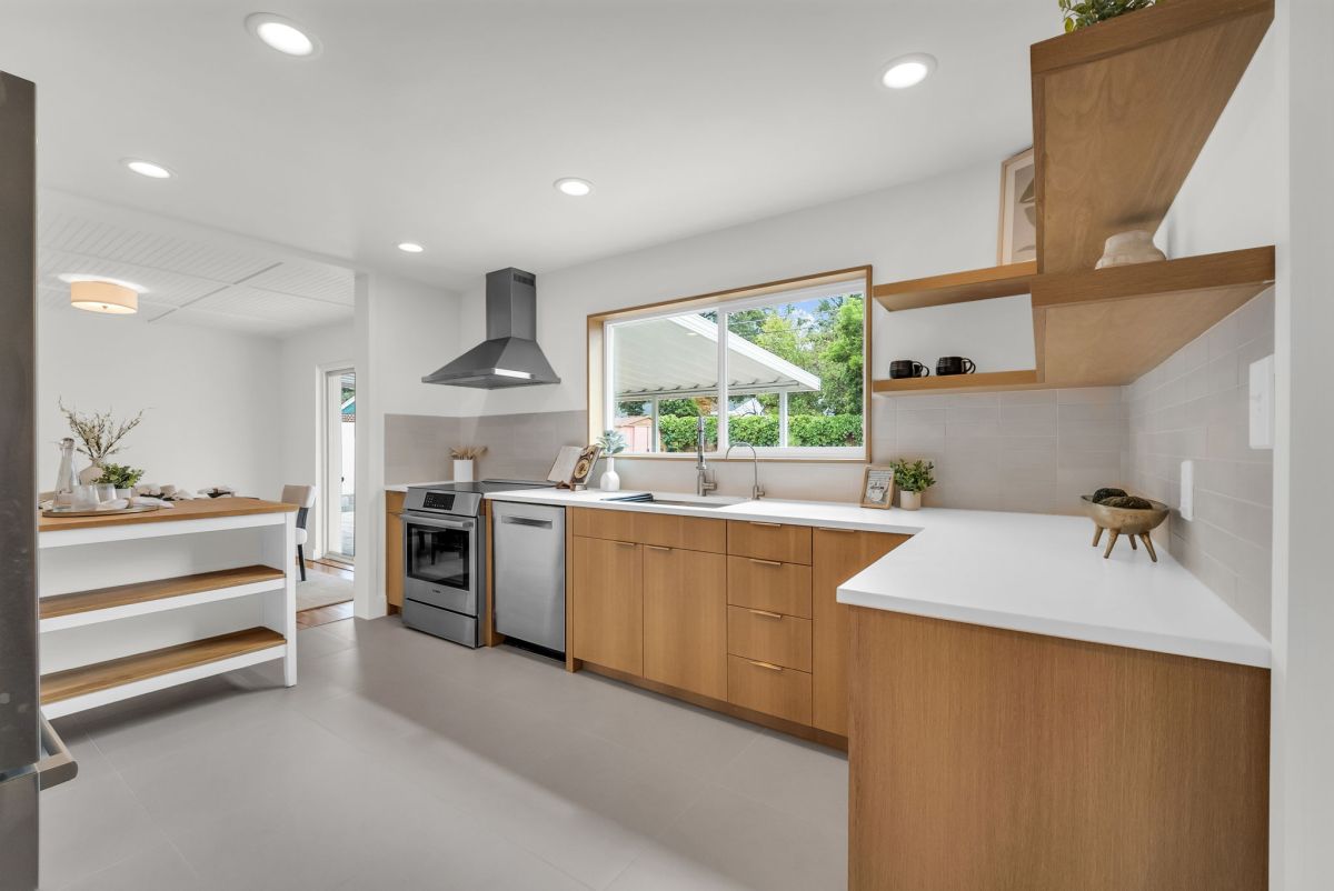 Kitchen - 4075 S 1570 E, Millcreek, UT 84124