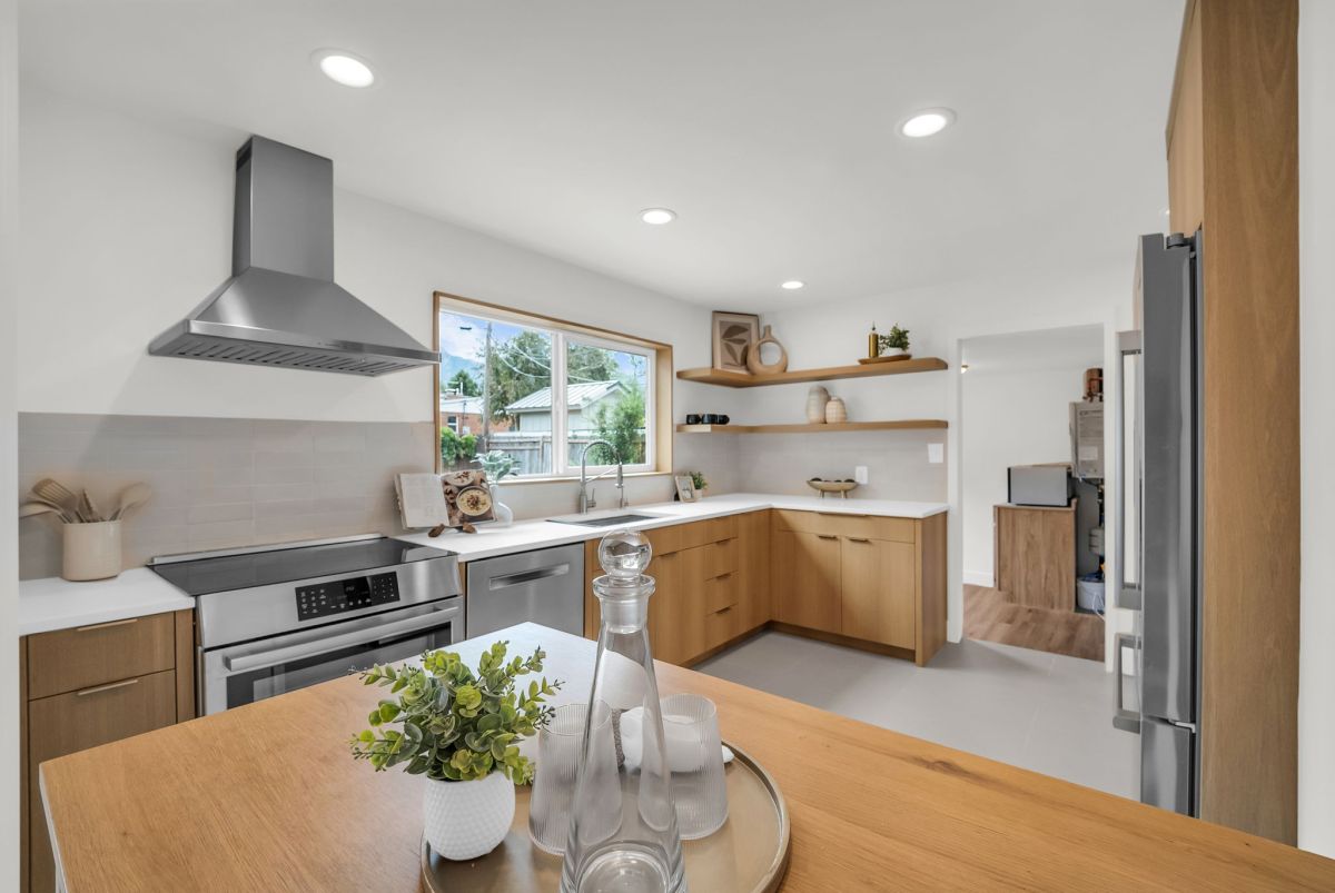 Kitchen - 4075 S 1570 E, Millcreek, UT 84124